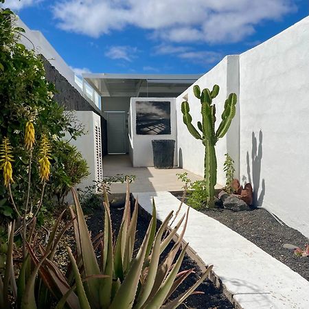 Loft La Cueva De Los Pajaros Плая Бланка Екстериор снимка